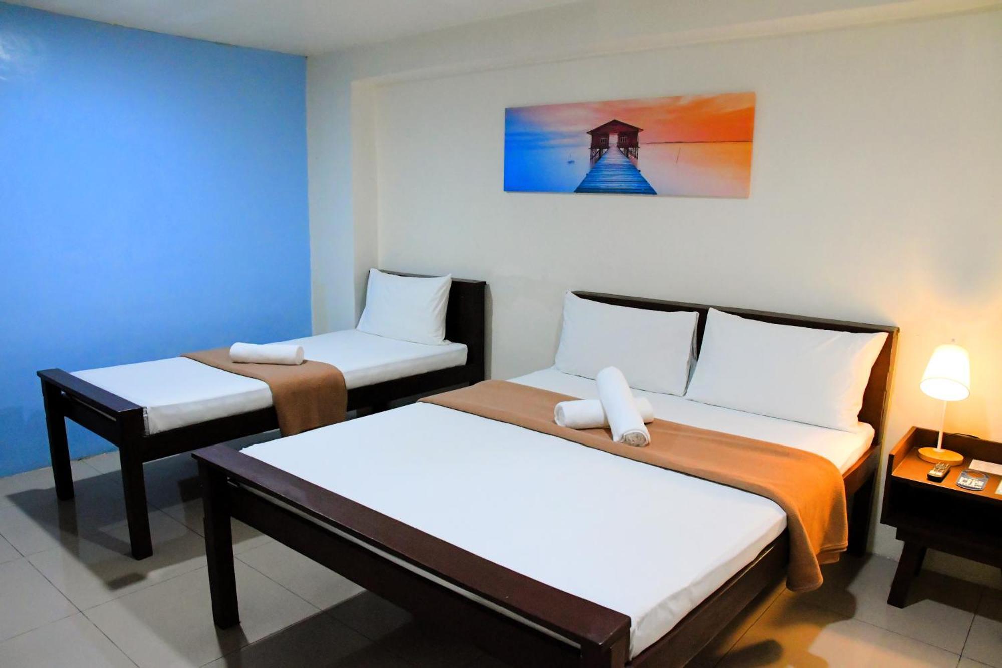 Arzo Hotel Makati Makati City ภายนอก รูปภาพ