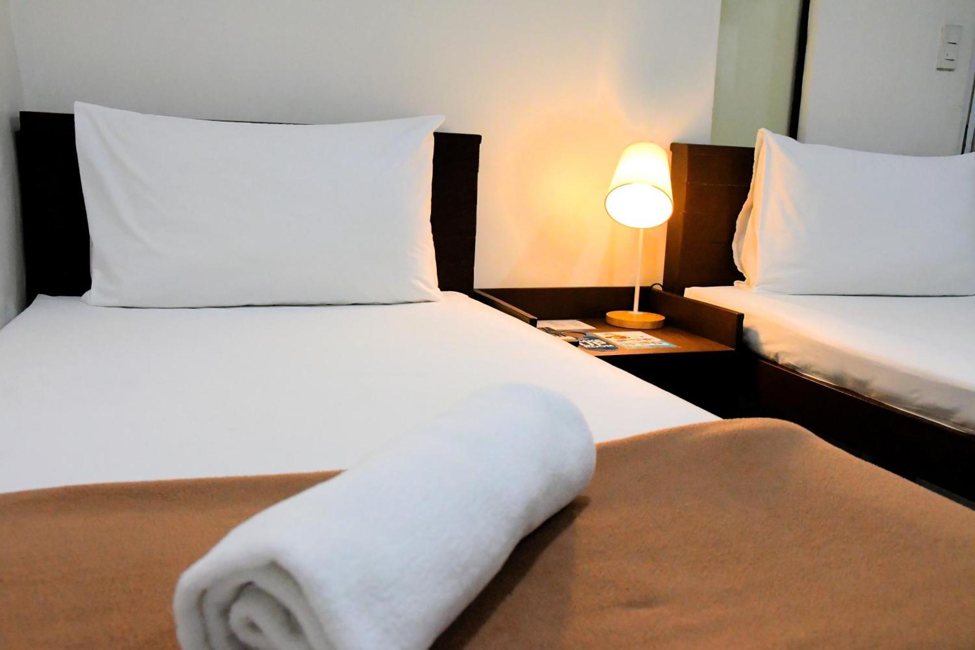 Arzo Hotel Makati Makati City ภายนอก รูปภาพ