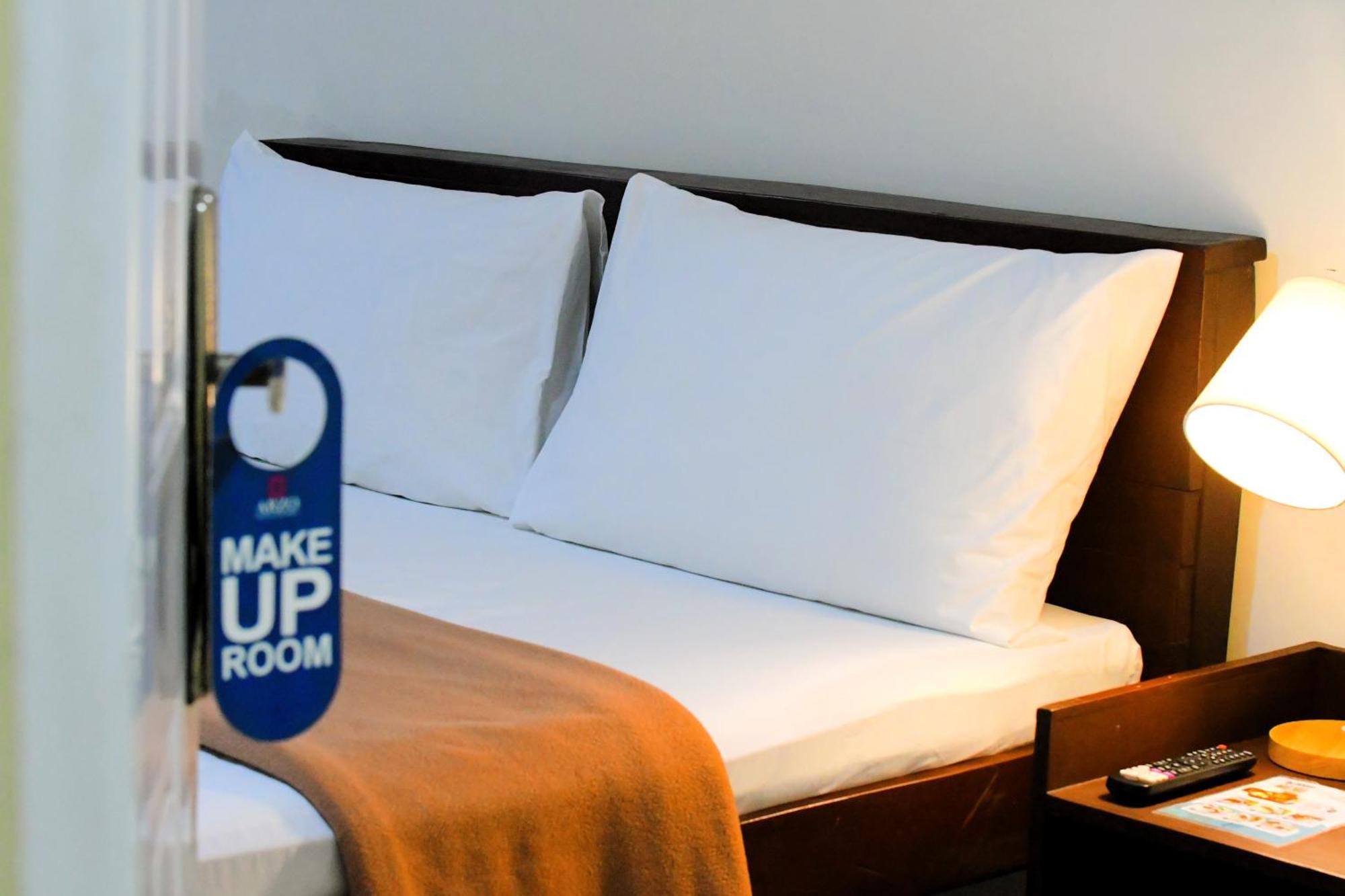Arzo Hotel Makati Makati City ภายนอก รูปภาพ